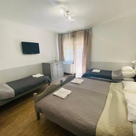  Linton Apartmanhaz 3*