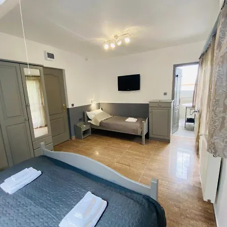 Linton Apartmanhaz - Siofok, Plazs 3*
