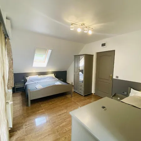 Linton Apartmanhaz Vendégház