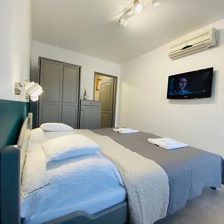 招待所 Linton Apartmanhaz - Siofok, Plazs 希欧福克