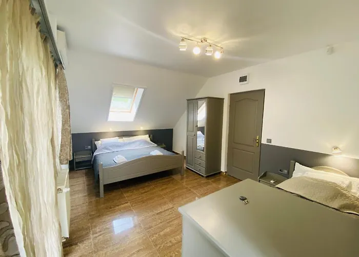 Linton Apartmanhaz בית הארחה